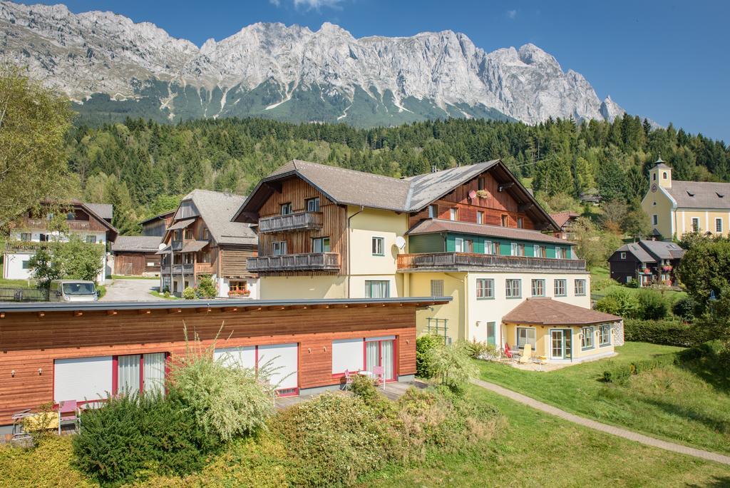 Mayer - Wirtshaus Und Dorfhotel Sankt Martin am Grimming Εξωτερικό φωτογραφία