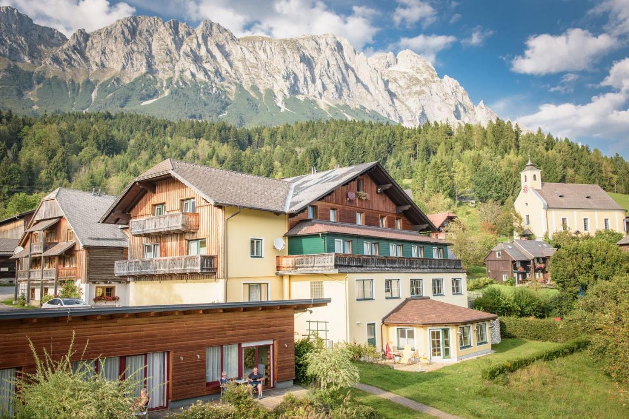 Mayer - Wirtshaus Und Dorfhotel Sankt Martin am Grimming Εξωτερικό φωτογραφία